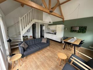 Frisian Countryside Stay near Sea - 9