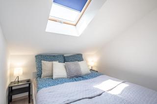 Close to Airport - Free Parking - Balcony - Simple - 2