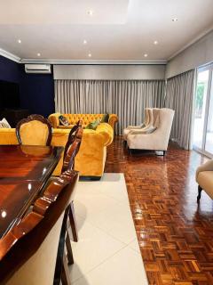 Vivid Voyages Boutique Villa - 9