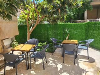 Saranda Beach Apartments 1 Min Walk to Beach - 9