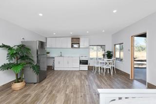Coastal Family Cabin, Yeppoon - 4