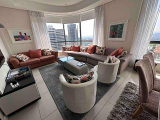 Luxury penthouse with amazing views - 9