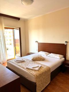Apartments MUN Petrovac - 2