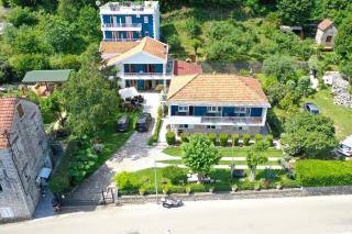 Rent a Vacation House in Kotor Bay - 8