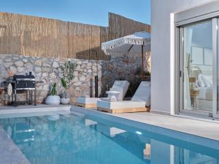 Villa Alma - Serene Sea View Retreat - 2