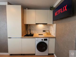 RentHouse Apartments Panoramic-Airport-Studio - 4