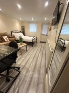 Welcoming Guesthouse - 8