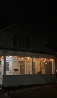 Cozy House Minutes from the Falls - 9