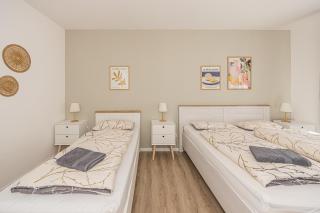 102 3-Schlafzimmer-Apartment HBF Halle - 8