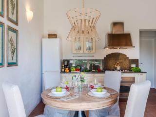 Apartment in Tuscany with Pool and Scenic Views - 1
