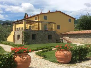 Apartment in Tuscany with Stunning Views - 0