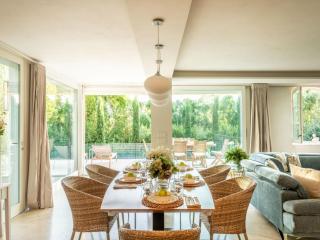 Villa in Tuscany with Panoramic Pool - 1