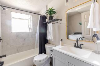 Urban Escape, Central, West Valley City - 6