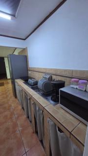 Dani house 10 min from airport 5 min Alajuela downtown - 2