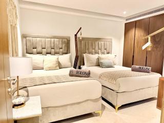 Bolongo 2BR your exclusive oceanfront escape - 4