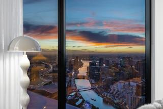 Sky-High Opulence Panoramic Melbourne Views - 9