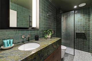 Sky-High Opulence Panoramic Melbourne Views - 2