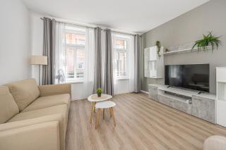E01 Zentrales Apartment HBF Halle - 9