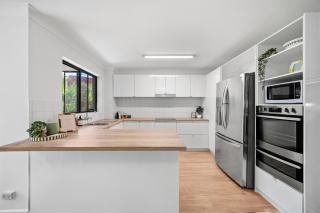 Prime Riverside 3BR Apartment Close to Mall, Park, All Transit, UQ - 3