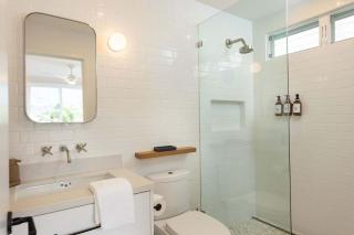 Cottage Two - Private Riverfront Stay in Hanalei - 3
