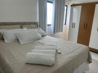 Casa com Piscina - Condomínio - Próx a Praia - 2
