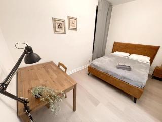 Queen Boutique Rooms - 0