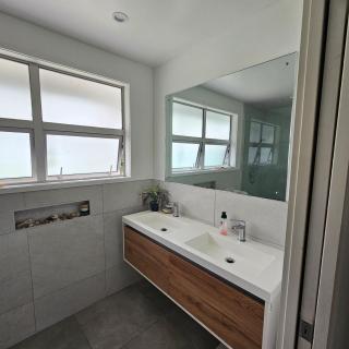 Spacious Family Beach House with Sea Views - 2