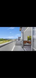 Matarangi Lake-front Villa - 8