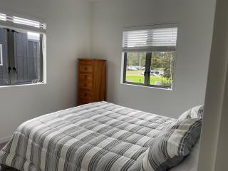Matarangi Lake-front Villa - 6