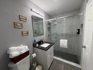 South Tampa Haven, Furnished Stay Near MacDill - 1
