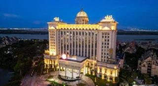 Auspicious Hotel - 2