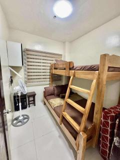 Pine Ridge Staycation at Burnham Hill Condominium by Lyka - 7