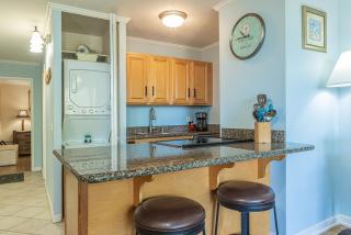 Maui Vista 1203 walking distance to beach restaurants, peek of ocean - 5