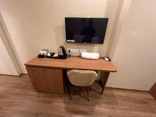 Omaxe ITC Near India Expo Mart - 5