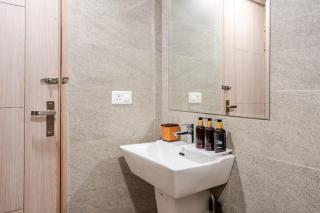 Omaxe ITC Near India Expo Mart - 2