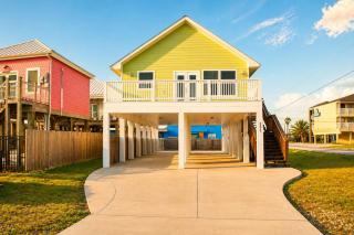 Coastal Chill Spot - Cozy 2BR Villa By The Beach - 5