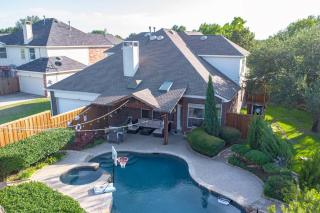 Luxury Oasis-Great Location-heated Spa&Pool/9 Beds - 4