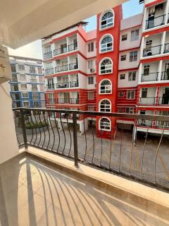 Blue Lily Homes Resort style 2BRApt Amoret Homes - 4