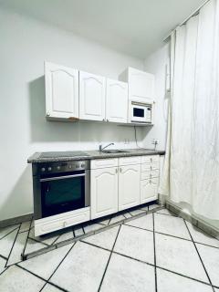 Budget Friendly Private Rooms with Garden - 6