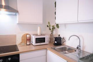 Appartement charmant au centre-ville, proche de l'aéroport - 7