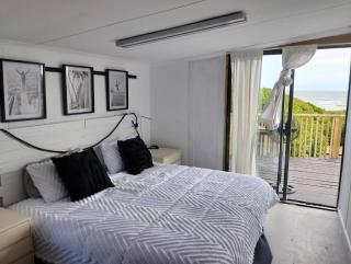 The Salt Modern Coastal Escape - 2
