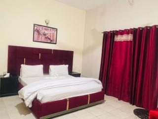 Hotel Twenty One Gulberg - 3