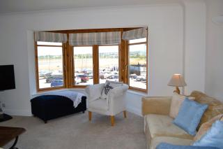 Schooners Court - 4