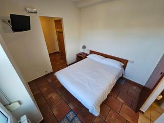 Hostal JP y Estudios - 8