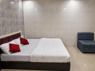 Hotel Skyhigh - Hotel Tushar - 7