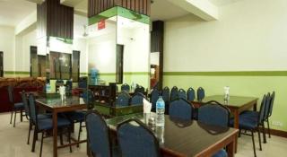 OYO 381 Hotel Pashupati Plaza - 6