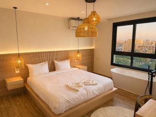 Luxury panoramic GEM and Pyramids view apartment - 1