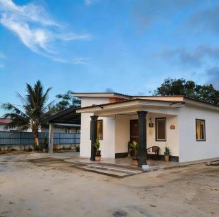 Lj HOMESTAY PANTAI PENARIK - 1