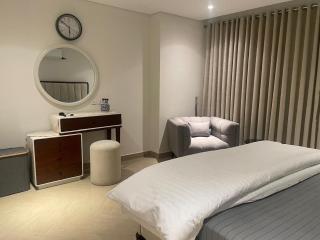 1 BR Luxury Apartment Hosted By Hussain - 7