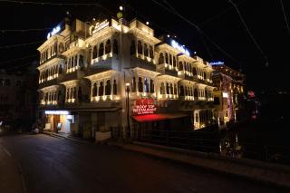 Hide-In Udaipur - A Lake View Boutique hotel - 3